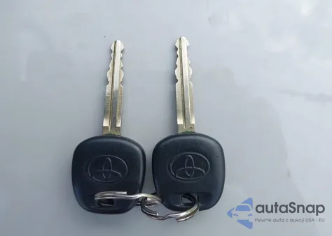 2010 Toyota Corolla z USA, uszkodzony, nr VIN 2T1BU4EE2AC265051